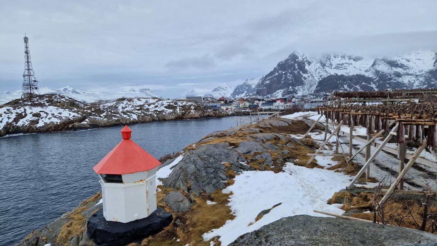 Leilighet I Banhammaren Med Balkong Henningsvaer Exterior photo